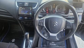 2015 Suzuki Swift auto- finance now 8.jpg